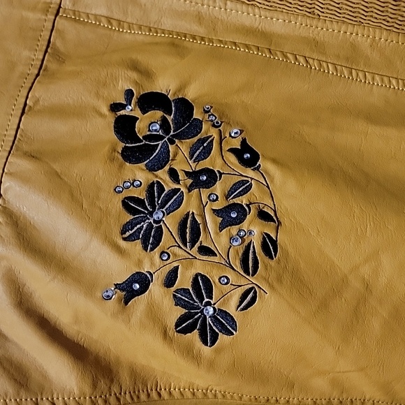 Vegan leather Jacket for Woman - Picture 4 of 4